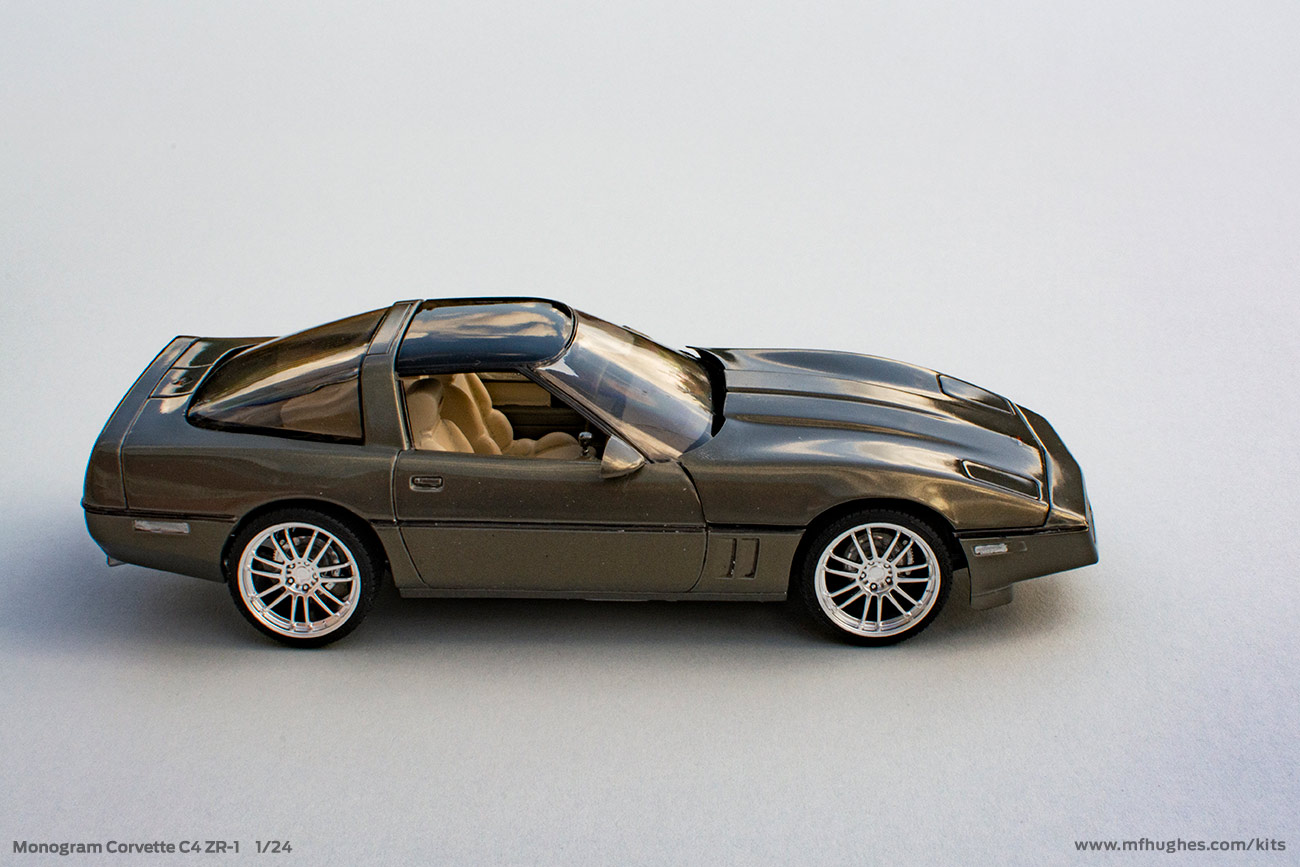 Monogram Corvette C4 ZR-1